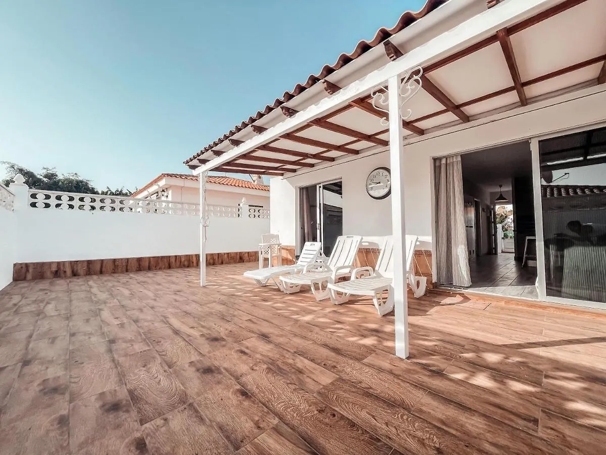 Contacts de Beautiful Villa Stella Callao Salvaje, Close To The Beach Cs013